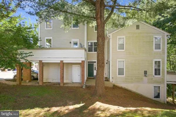 10320 ROYAL WOODS CT