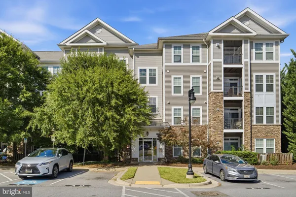1321 KAREN BLVD 406