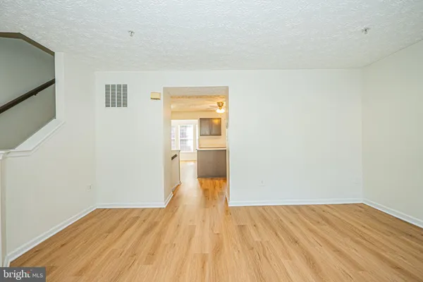 1705 BARNWOOD CT