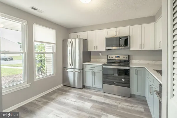 129 VILLA KNOLL CT