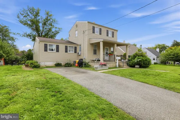 220 ORLEMANN AVE