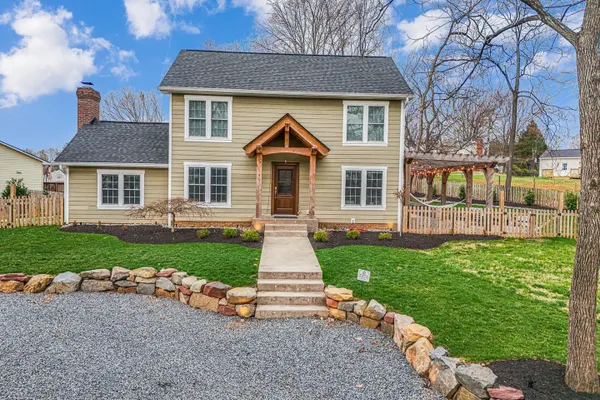 6750 STONEHURST CT