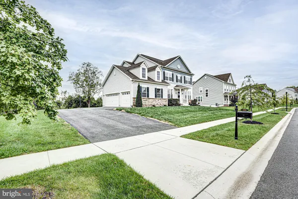 1806 S CENTRAL PARK DR
