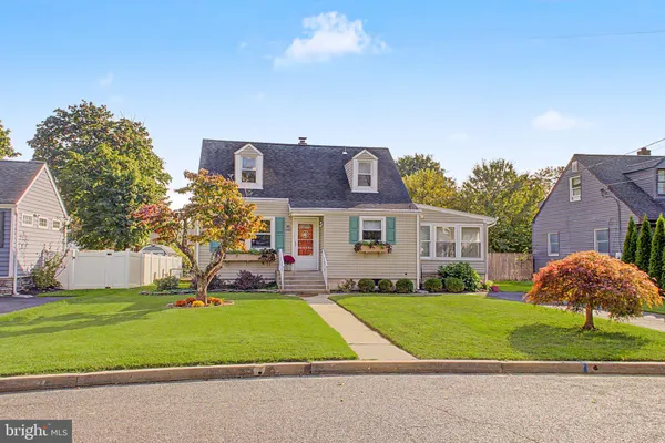 39 WALDRON RD