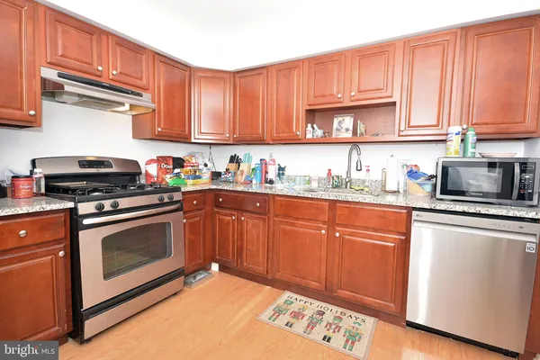 80 WYNDHAM PL