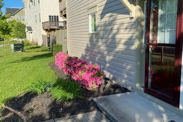 109 DRESDEN CT