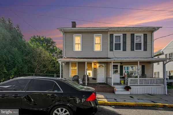24 N 2ND ST