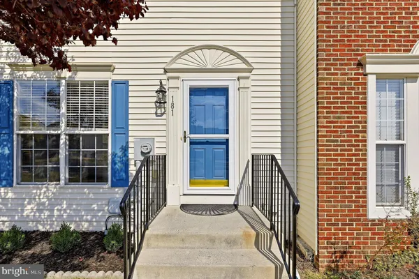 181 OXBOW DR