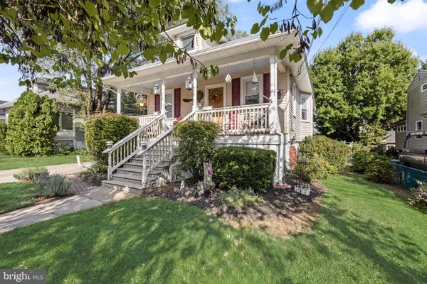 111 S PINE AVE