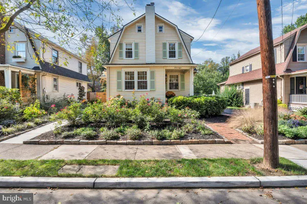 38 EVERGREEN LN
