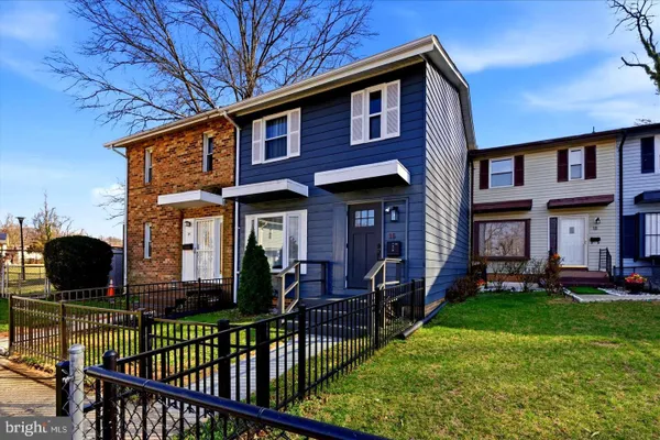 16 DAIMLER DR 62