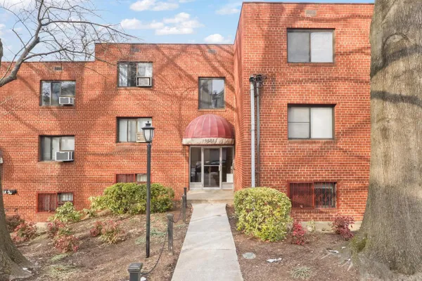 1581 N COLONIAL TER 201-X