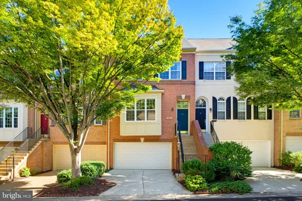 4645 LATROBE PL