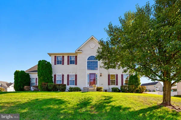 133 GREENWICH DR