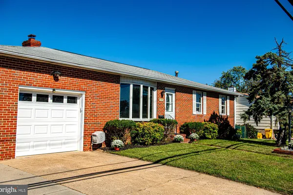 178 RIVIERA DR