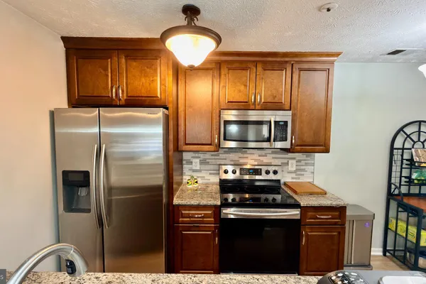 4712 DORSEY HALL DR 4-404