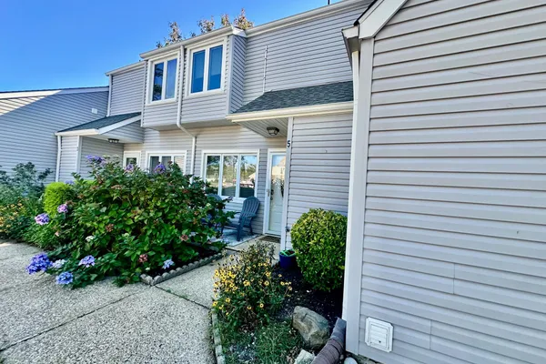 5 S SEAS CT
