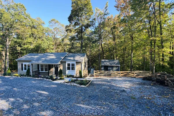 298 HONEY FARM LN