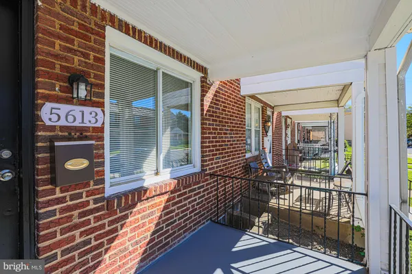 5613 READY AVE
