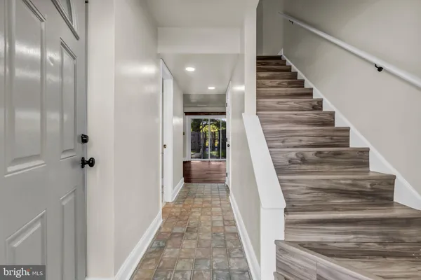 10022 WEDGE WAY