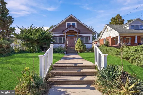 88 MANOR AVE
