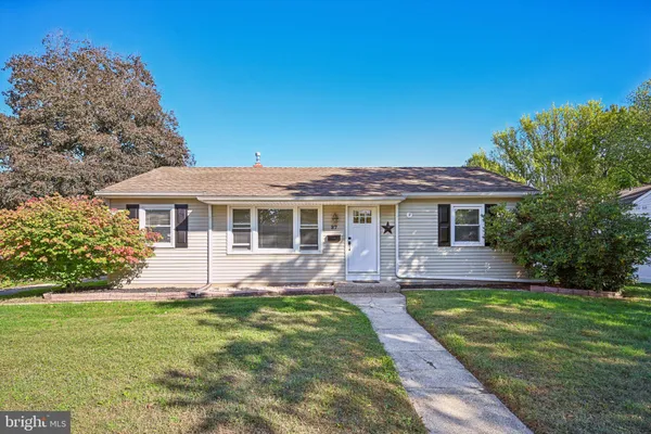 27 TEMPLE AVE
