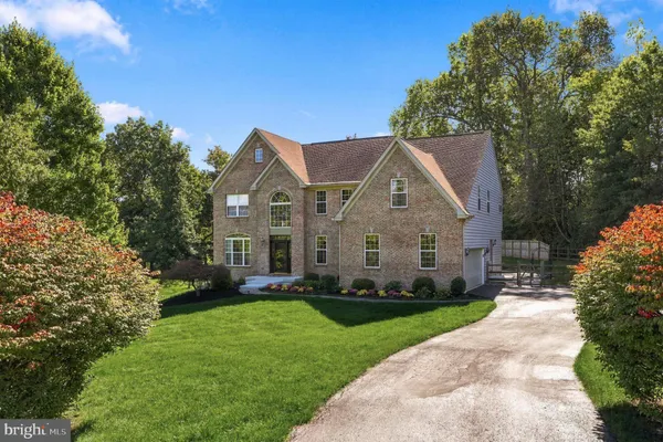 26 HASTINGS LN