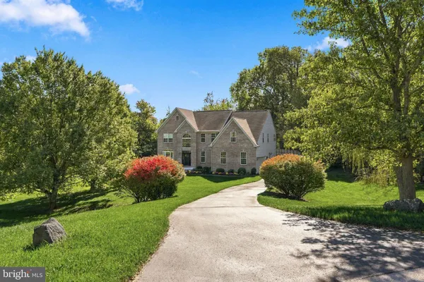 26 HASTINGS LN