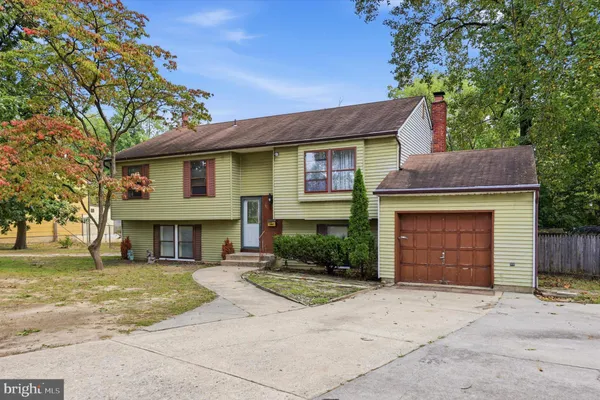 463 PRINCETON BLVD