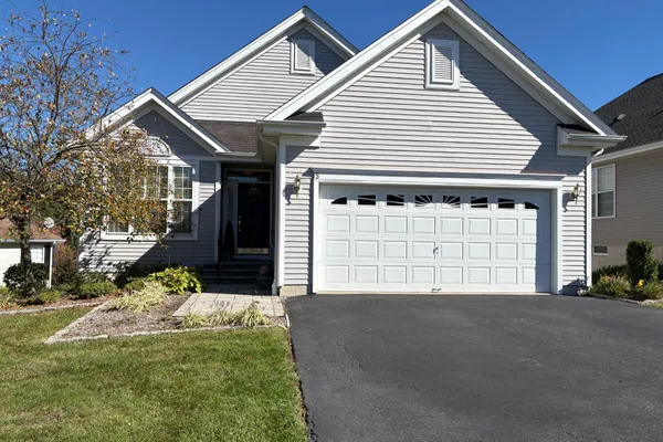 5 ATRIUM DR