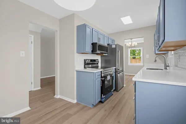 4602 6TH PL