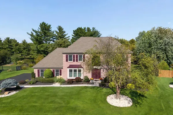 700 FOX HOLLOW DR
