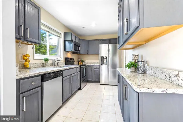 338 RENEAU WAY