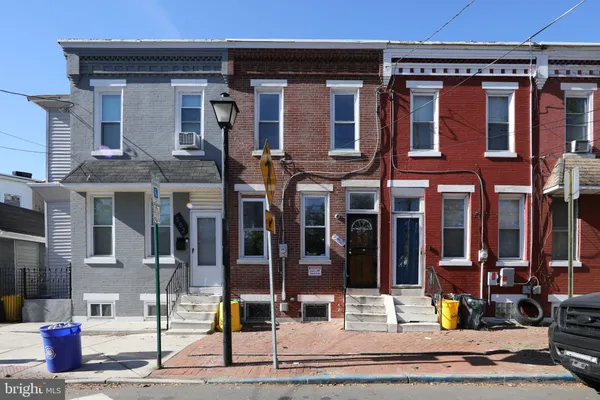 550 TRENTON AVE