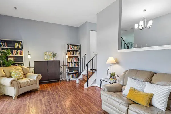 338 RENEAU WAY