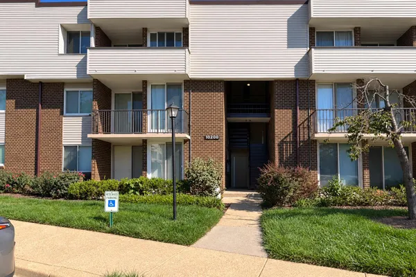 10200 PRINCE PL 206