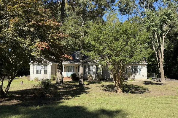 13 GREYSTONE DR
