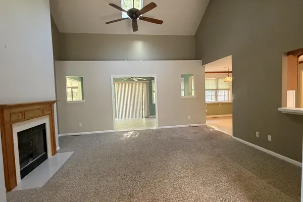13 GREYSTONE DR
