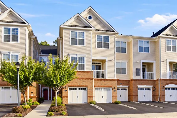 23245 MILLTOWN KNOLL SQ 112