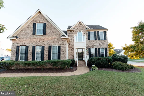 4327 FOX TROTTER DR