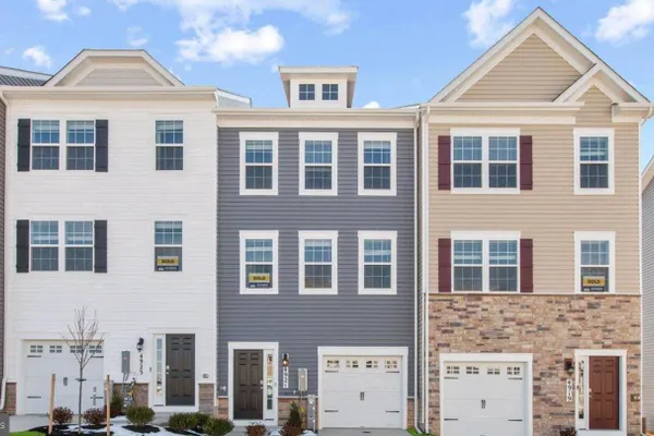 5005 SILVER OAK DR