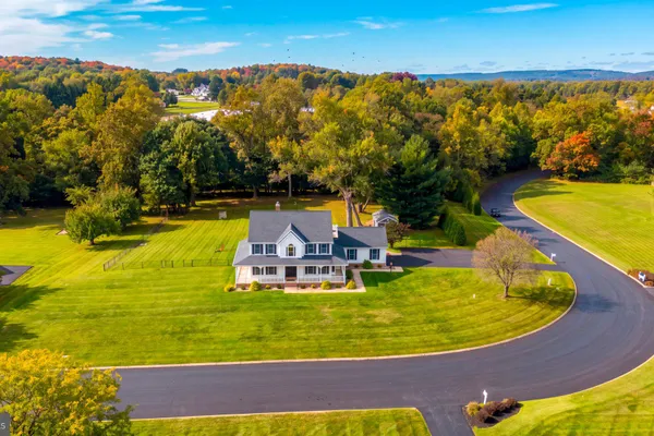 2306 COOL WOODS CT