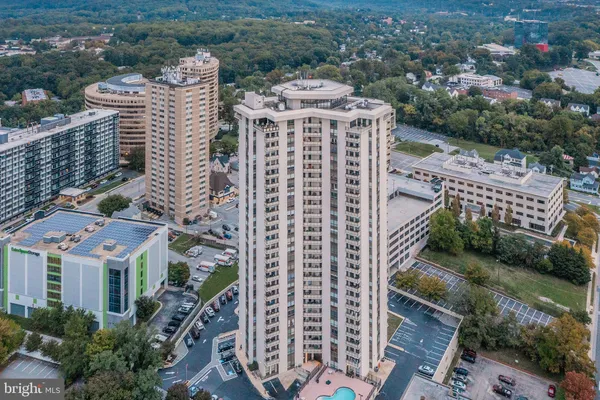 205 E JOPPA RD 2506