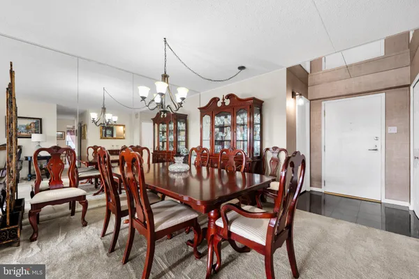 10611 VALLEY FORGE CIR 611
