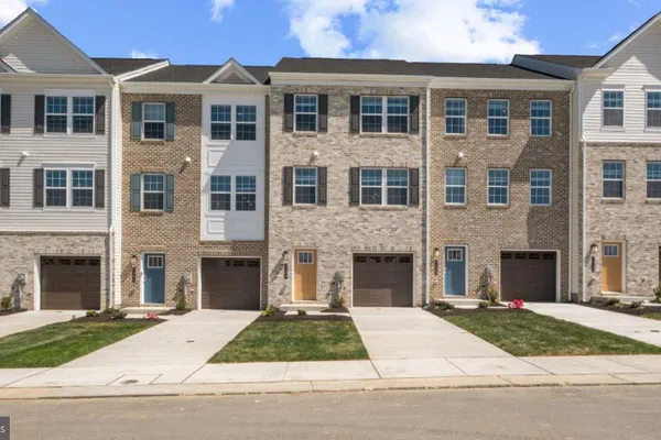 7600 DAYBREAK DR
