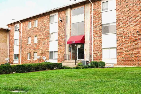 7519 RIVERDALE RD 1953