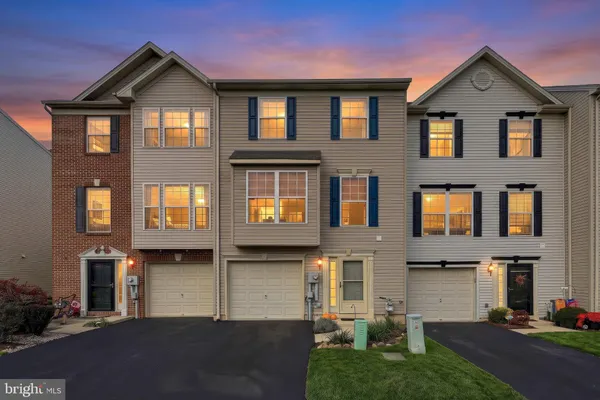 256 COUNTRY RIDGE DR
