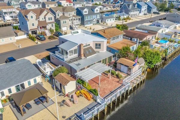 36 LINDA RD