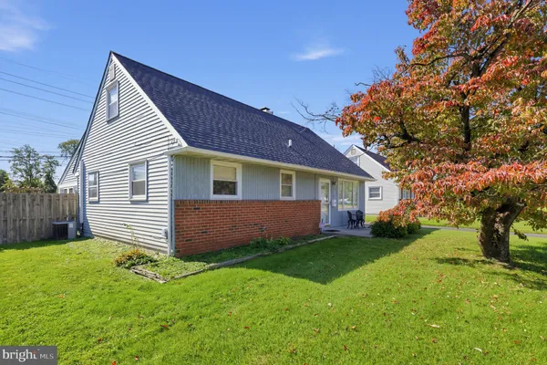 1400 NANCY DR