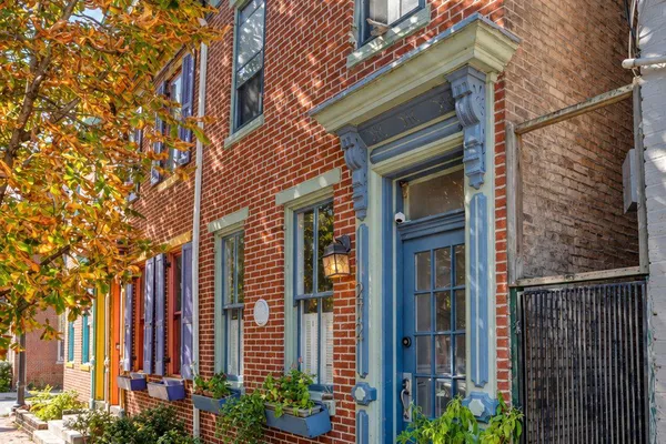 272 CUMBERLAND ST